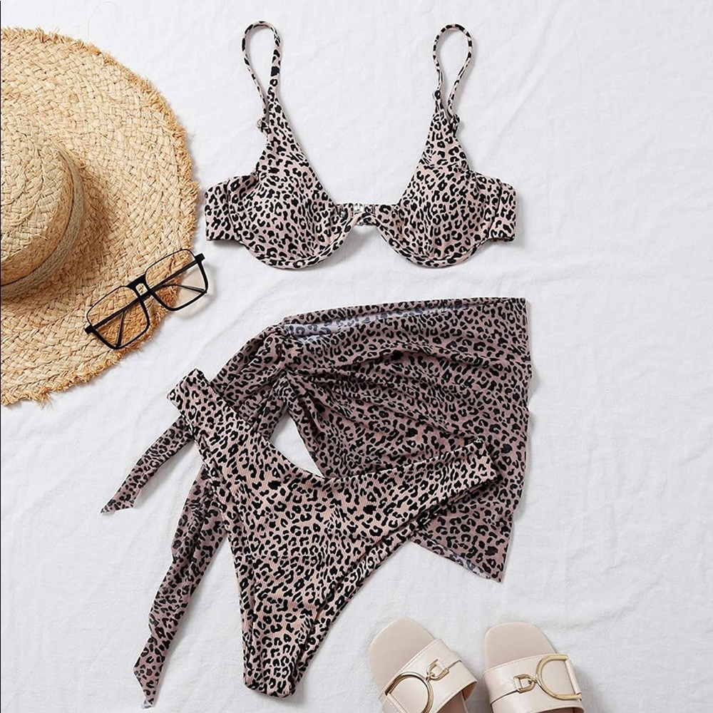 3pcs Leopard Bikini & Sarong Swim Set - Picture 2 of 6
